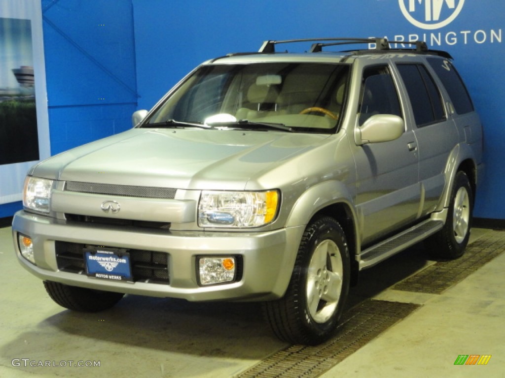 2001 QX4 4x4 - Titanium Metallic / Stone Beige photo #4