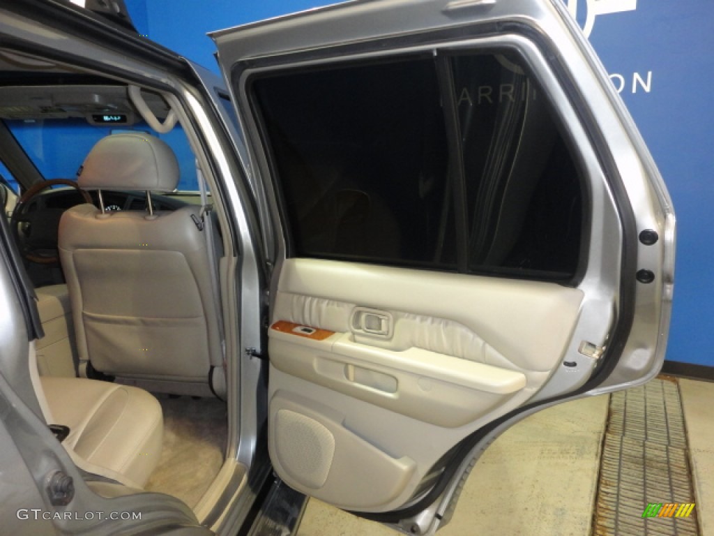 2001 QX4 4x4 - Titanium Metallic / Stone Beige photo #22