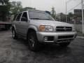 2003 Chrome Silver Metallic Nissan Pathfinder SE 4x4  photo #17