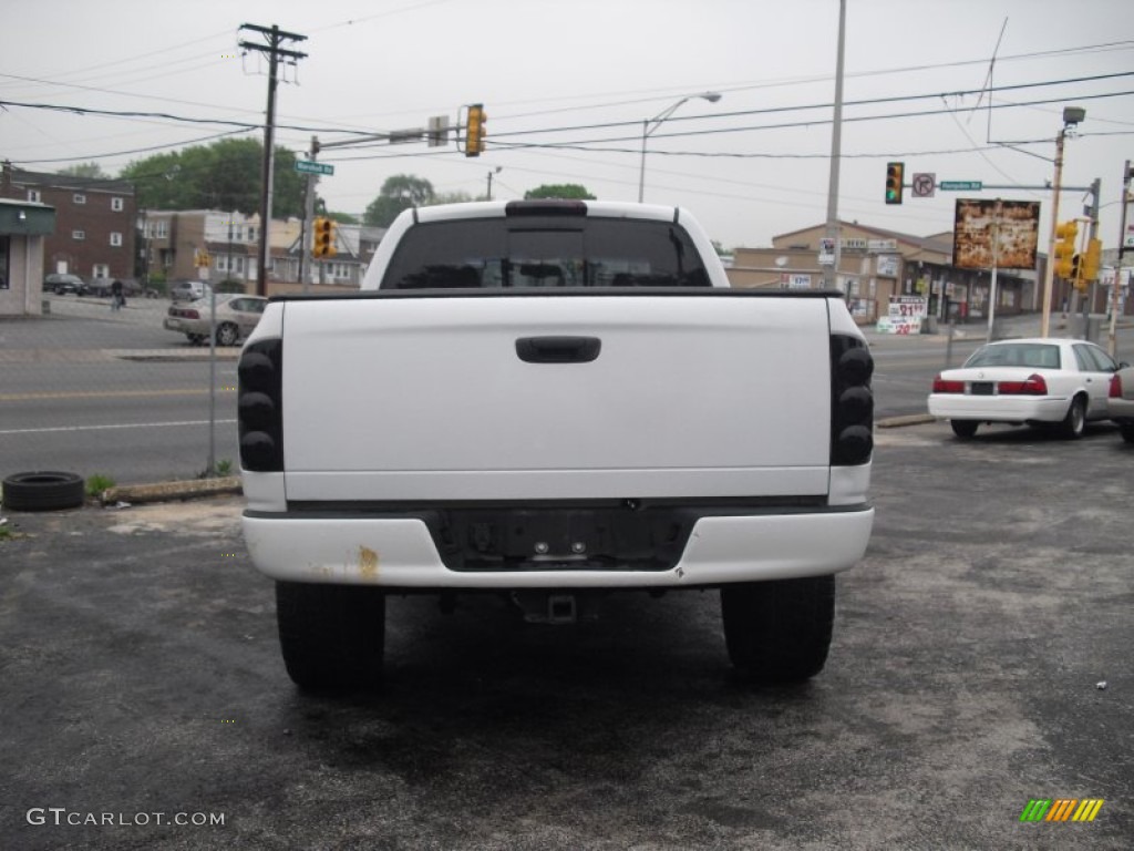 2002 Ram 1500 SLT Quad Cab 4x4 - Bright White / Dark Slate Gray photo #4