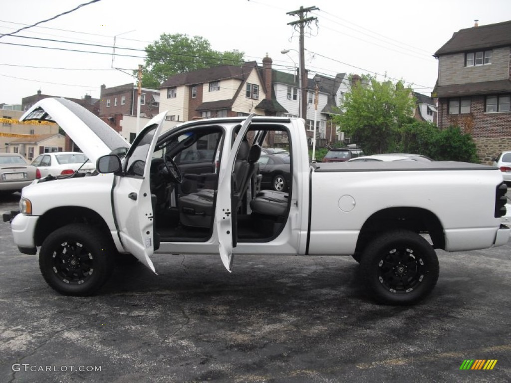 2002 Ram 1500 SLT Quad Cab 4x4 - Bright White / Dark Slate Gray photo #89