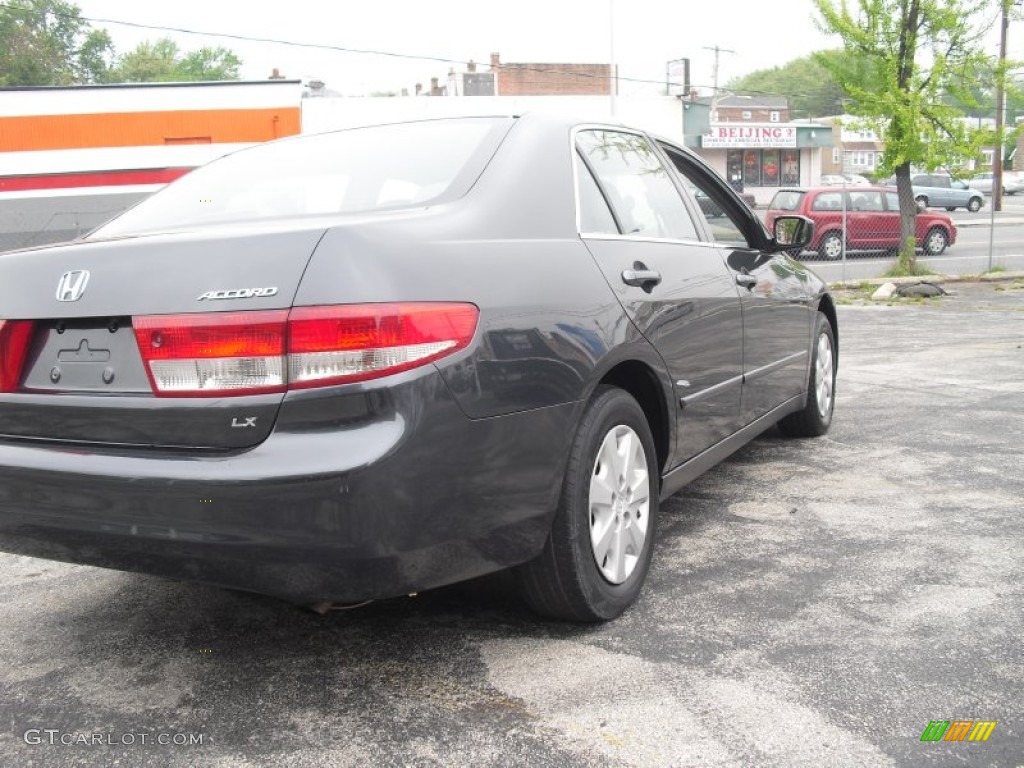 2004 Accord LX Sedan - Graphite Pearl / Gray photo #11
