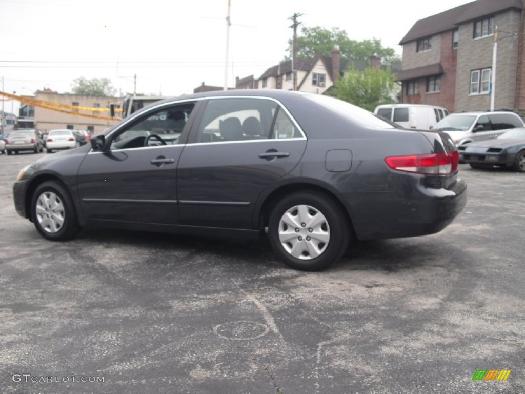 2004 Accord LX Sedan - Graphite Pearl / Gray photo #16