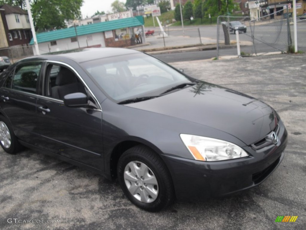 2004 Accord LX Sedan - Graphite Pearl / Gray photo #20