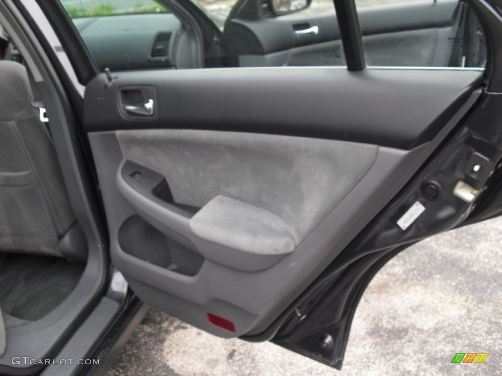 2004 Accord LX Sedan - Graphite Pearl / Gray photo #29