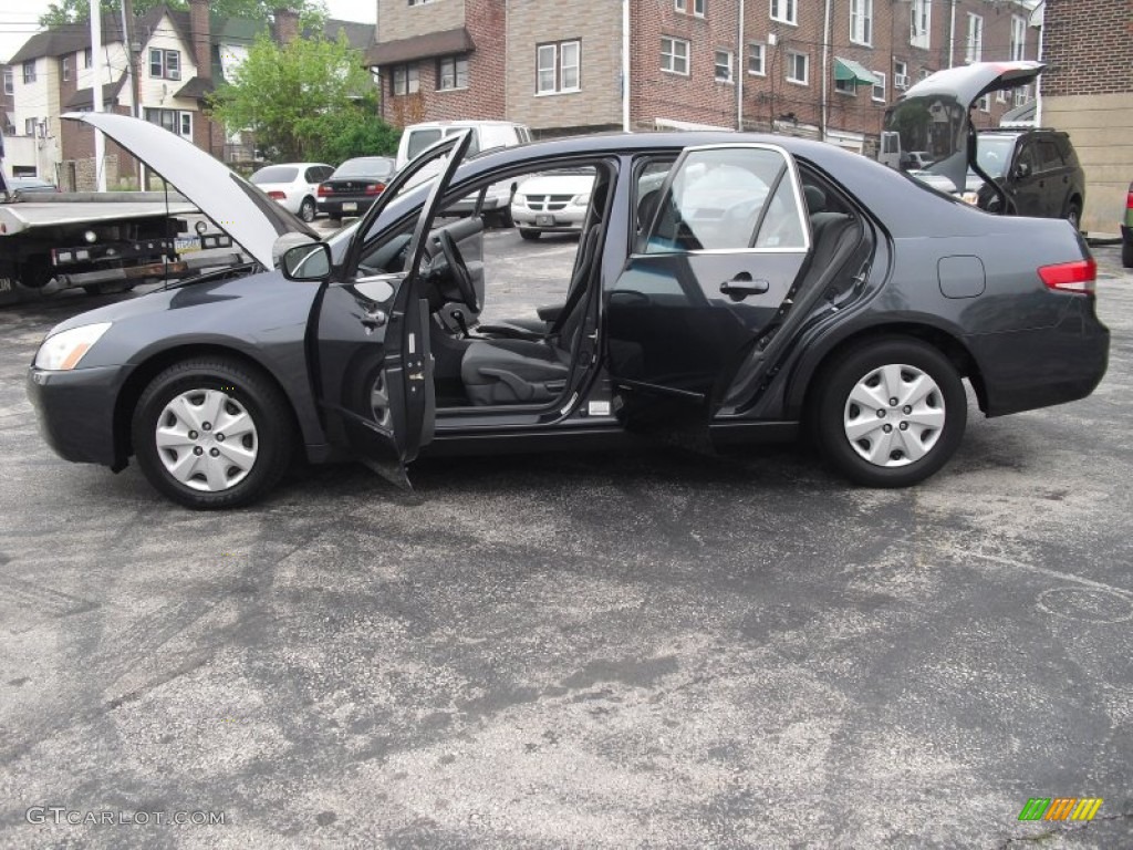 2004 Accord LX Sedan - Graphite Pearl / Gray photo #68