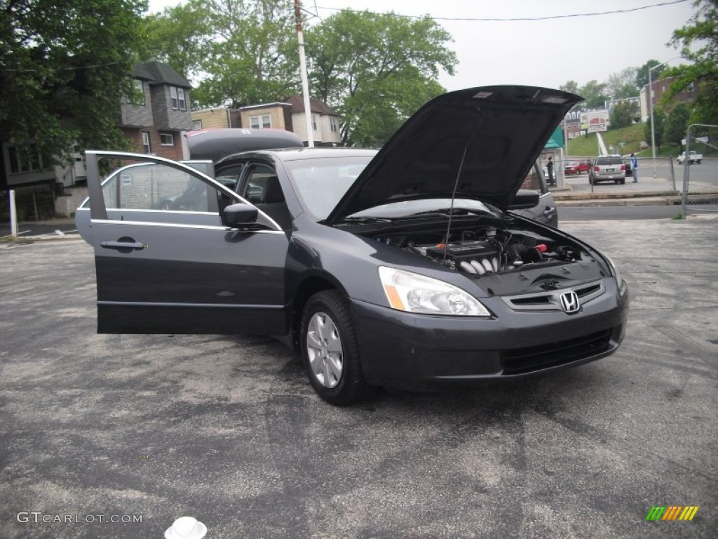 2004 Accord LX Sedan - Graphite Pearl / Gray photo #73