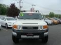 Iceberg White - FJ Cruiser 4WD Photo No. 2