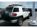 Iceberg White - FJ Cruiser 4WD Photo No. 2