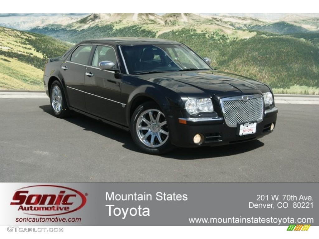 2005 300 C HEMI - Brilliant Black Crystal Pearl / Dark Slate Gray/Light Graystone photo #1