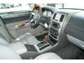 2005 Brilliant Black Crystal Pearl Chrysler 300 C HEMI  photo #11