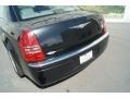 2005 Brilliant Black Crystal Pearl Chrysler 300 C HEMI  photo #24