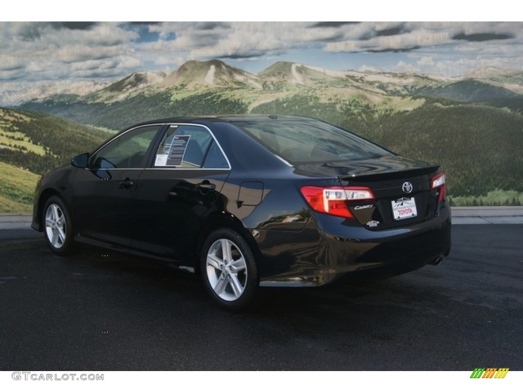 2012 Camry SE - Attitude Black Metallic / Black photo #2