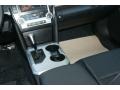 Super White - Camry SE Photo No. 13