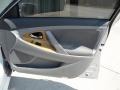 Titanium Metallic - Camry XLE Photo No. 24