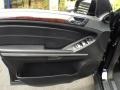 Black - ML 350 4Matic Photo No. 10