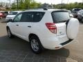 Super White - RAV4 I4 4WD Photo No. 5