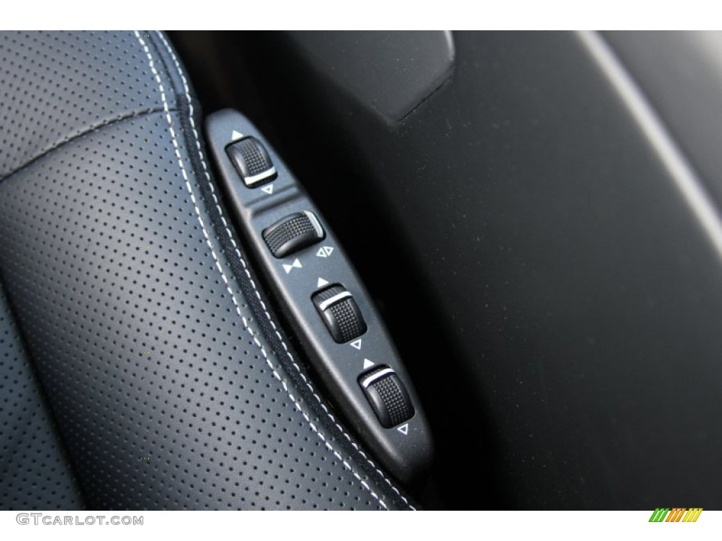 2011 Mercedes-Benz G 55 AMG Controls Photo #64783116