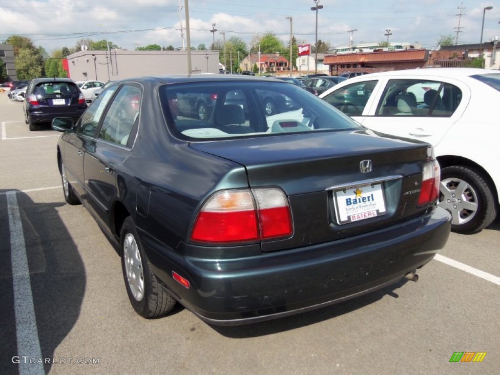 1996 Accord LX Sedan - Dark Eucalyptus Green Pearl Metallic / Gray photo #3