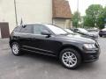 Brilliant Black - Q5 3.2 Premium quattro Photo No. 7
