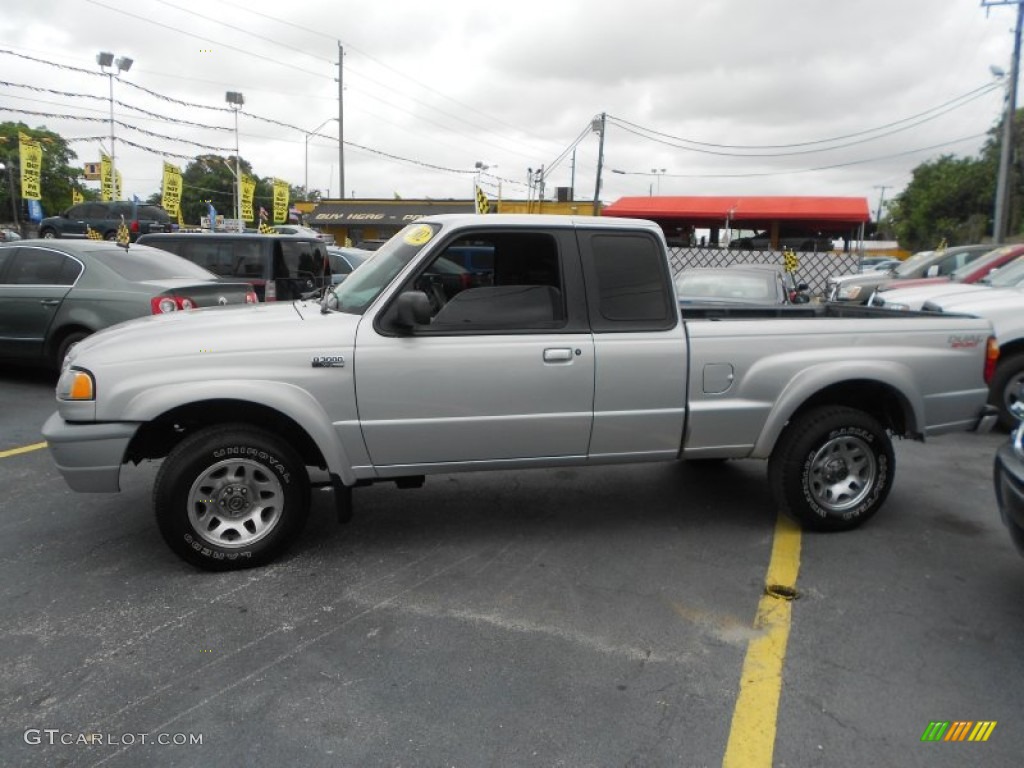 Platinum Frost Metallic 2002 Mazda B-Series Truck B3000 Dual Sport Cab Plus Exterior Photo #64784067