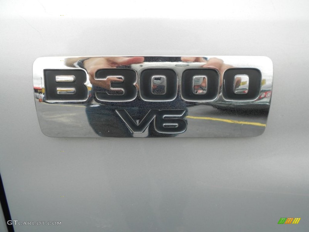 2002 Mazda B-Series Truck B3000 Dual Sport Cab Plus Marks and Logos Photos