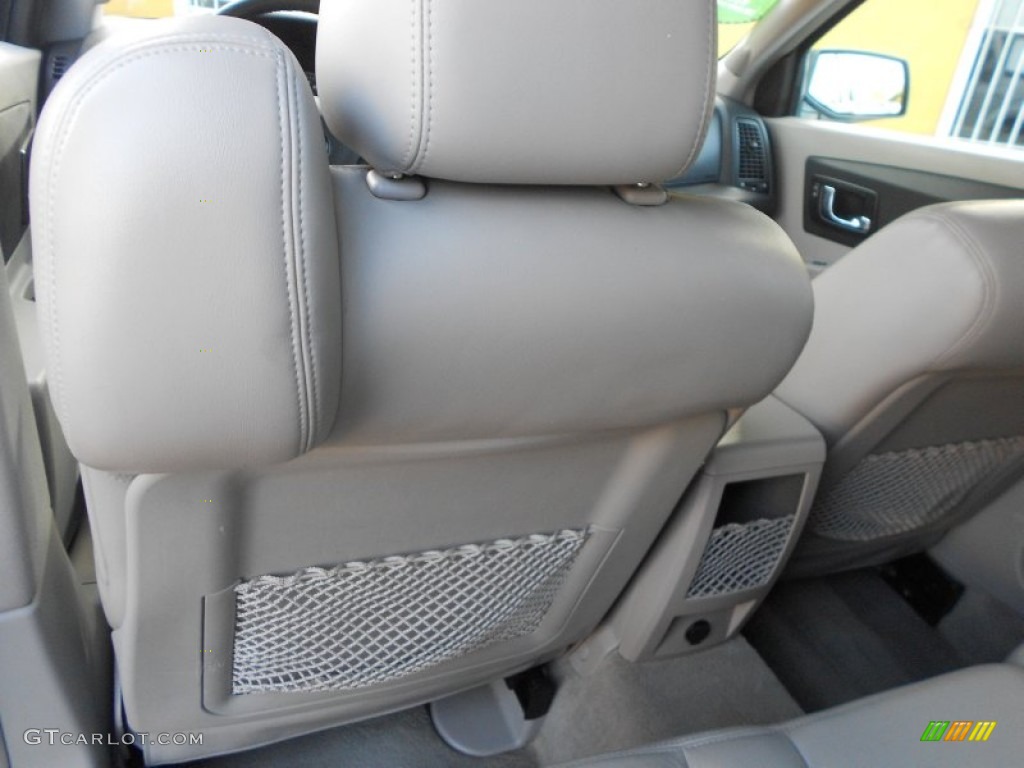 2006 SRX V6 - Stealth Gray / Cashmere photo #20