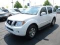 2008 Avalanche White Nissan Pathfinder LE 4x4  photo #3