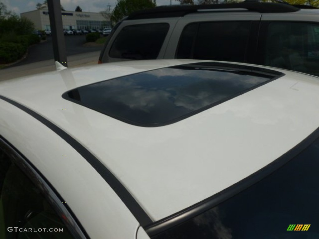 2009 TSX Sedan - Premium White Pearl / Taupe photo #3