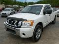 2009 Blizzard White Nissan Titan SE King Cab 4x4  photo #3