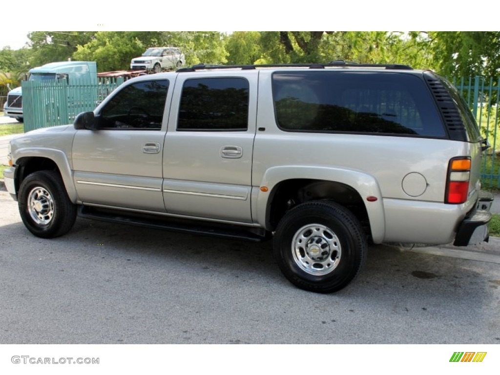 2004 Suburban K2500 LT 4x4 - Sandalwood Metallic / Gray/Dark Charcoal photo #7