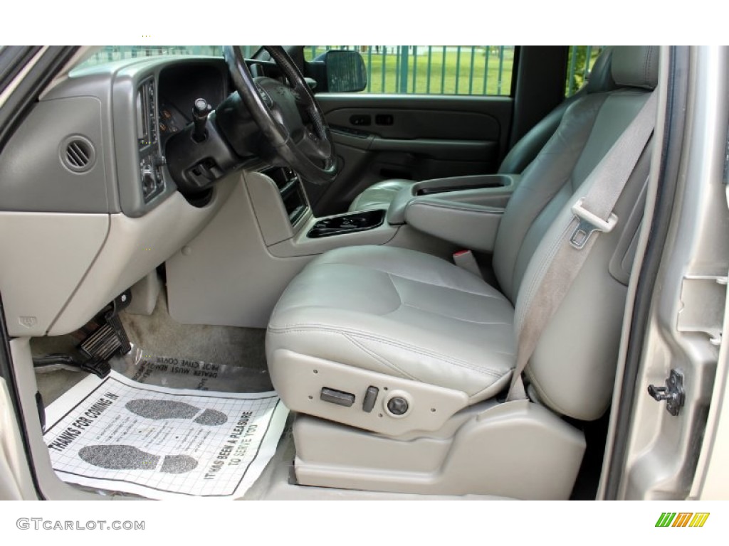 2004 Suburban K2500 LT 4x4 - Sandalwood Metallic / Gray/Dark Charcoal photo #33