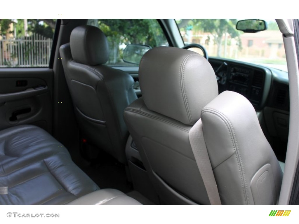 2004 Suburban K2500 LT 4x4 - Sandalwood Metallic / Gray/Dark Charcoal photo #44
