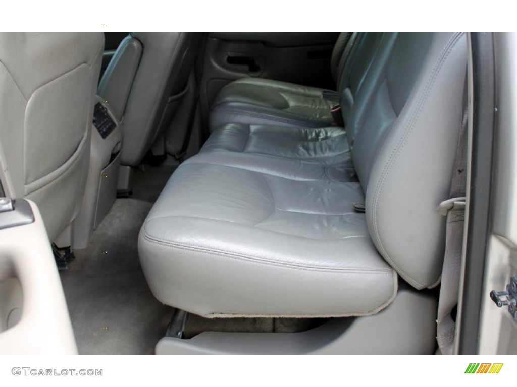2004 Suburban K2500 LT 4x4 - Sandalwood Metallic / Gray/Dark Charcoal photo #45