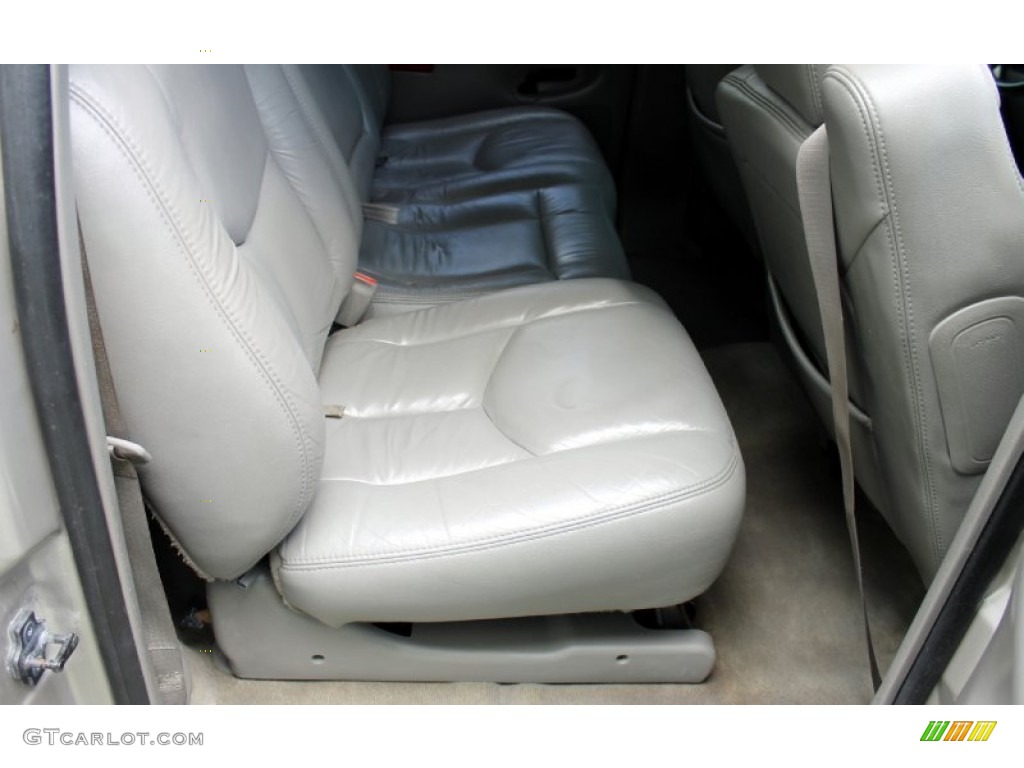 2004 Suburban K2500 LT 4x4 - Sandalwood Metallic / Gray/Dark Charcoal photo #46