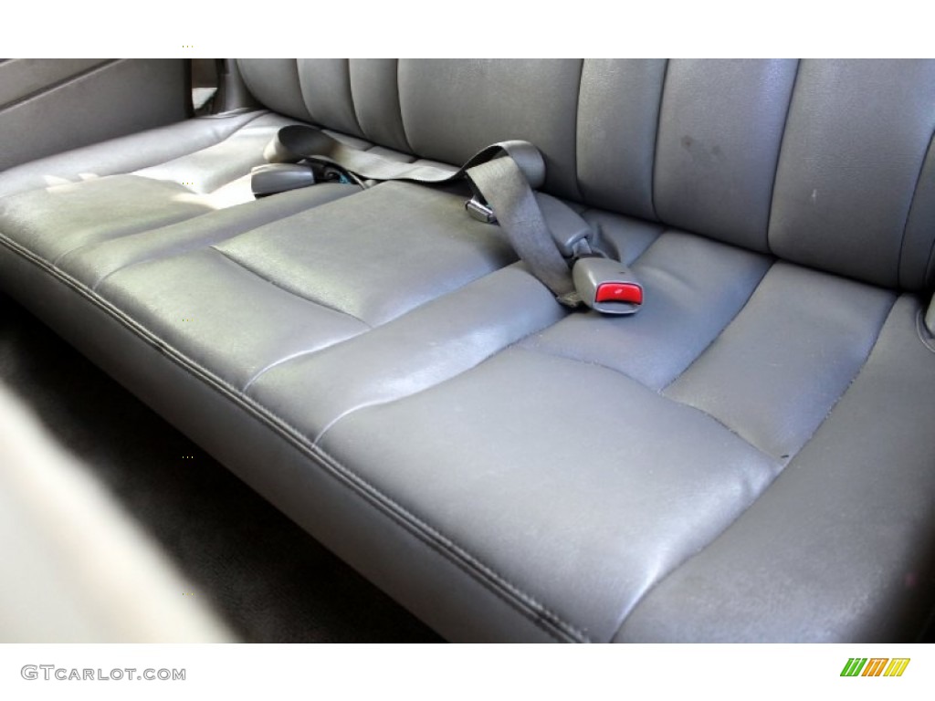 2004 Suburban K2500 LT 4x4 - Sandalwood Metallic / Gray/Dark Charcoal photo #49