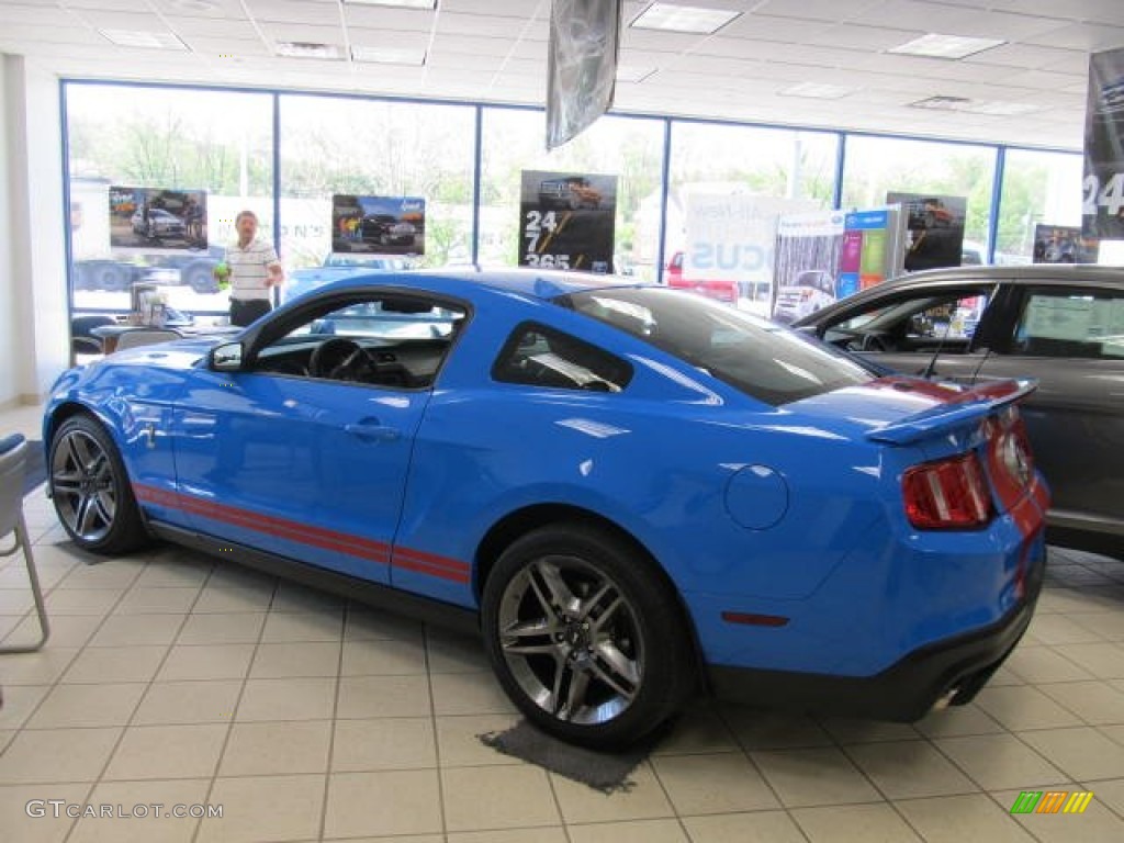 2010 Mustang Shelby GT500 Coupe - Grabber Blue / Charcoal Black/Red photo #3