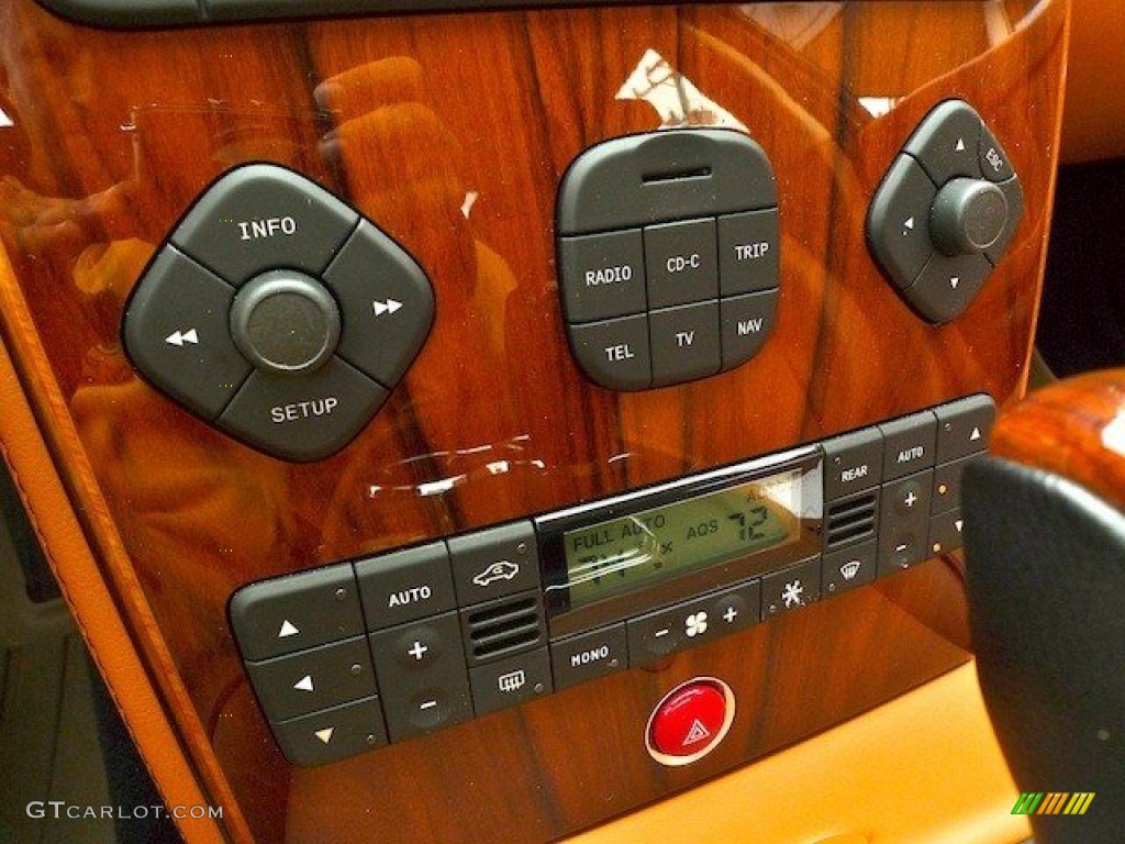 2007 Maserati Quattroporte Standard Quattroporte Model Controls Photo #64792542