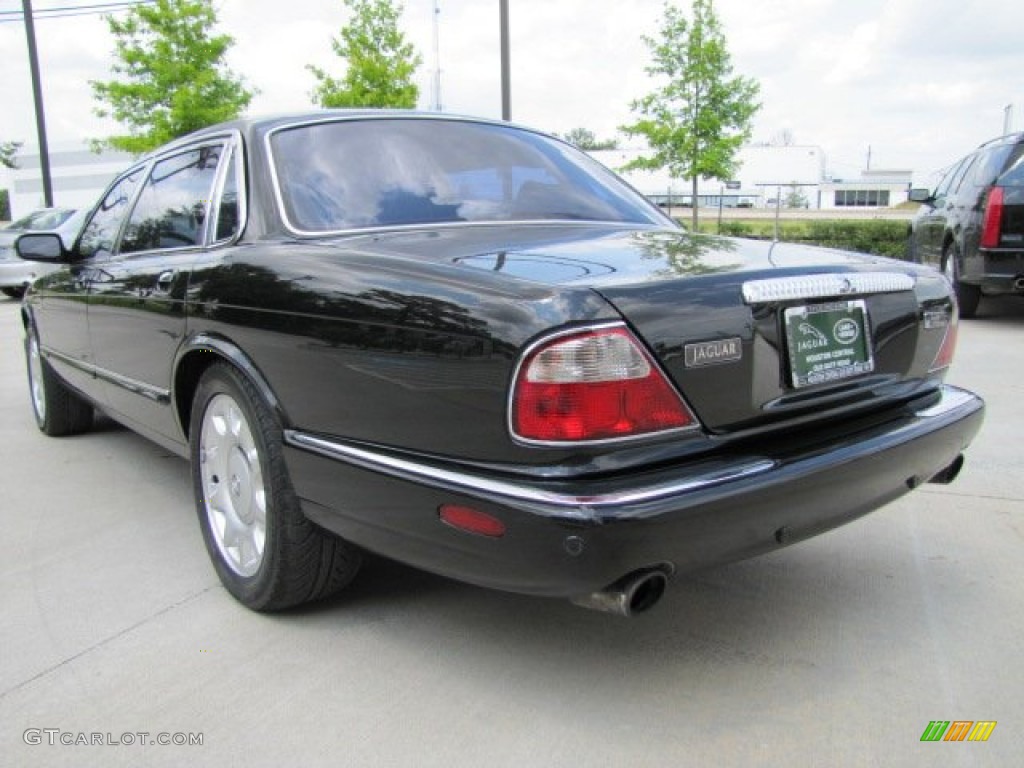 2001 XJ Vanden Plas Supercharged - Black / Charcoal photo #8