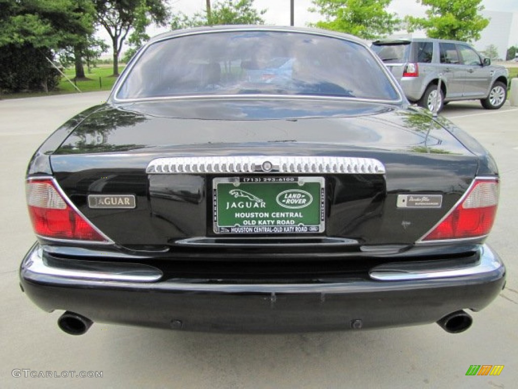 2001 XJ Vanden Plas Supercharged - Black / Charcoal photo #9