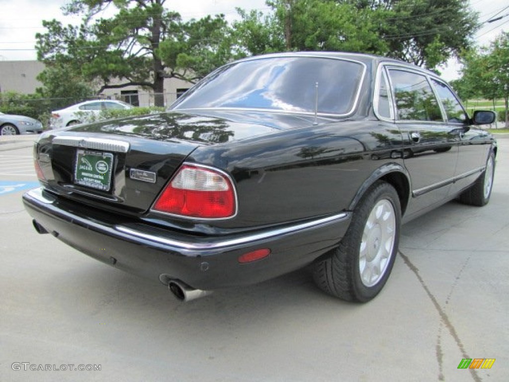 2001 XJ Vanden Plas Supercharged - Black / Charcoal photo #10