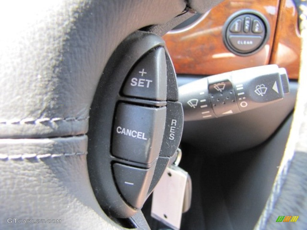 2001 Jaguar XJ Vanden Plas Supercharged Controls Photo #64792992