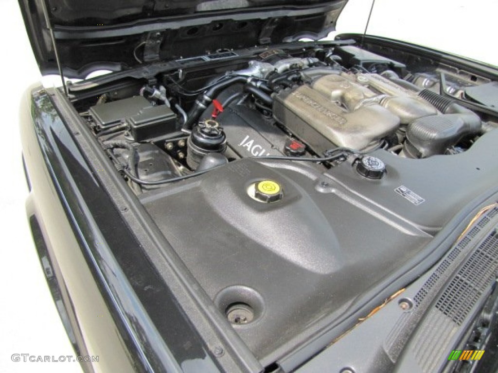 2001 XJ Vanden Plas Supercharged - Black / Charcoal photo #43