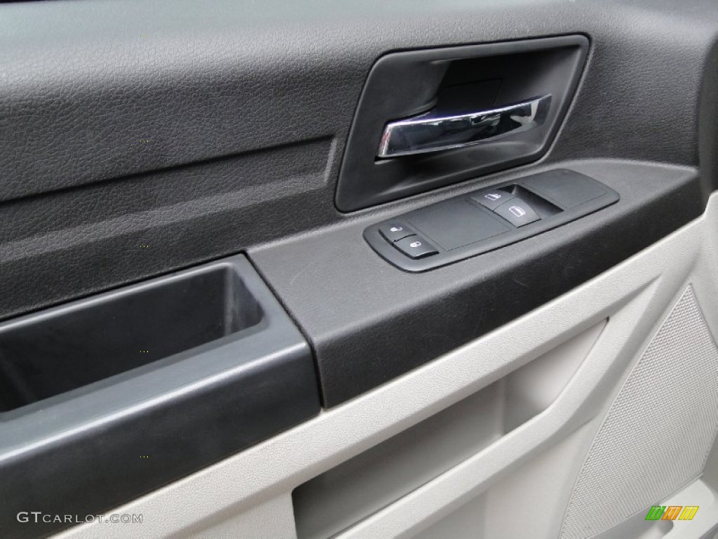 2008 Grand Caravan SE - Bright Silver Metallic / Medium Slate Gray/Light Shale photo #14