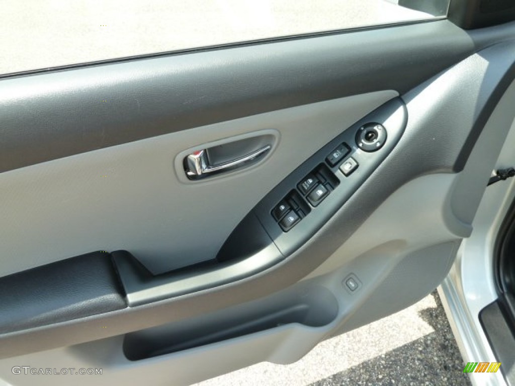 2009 Elantra GLS Sedan - Quicksilver / Gray photo #20