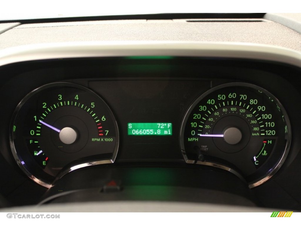 2006 Mercury Mountaineer Convenience AWD Gauges Photos