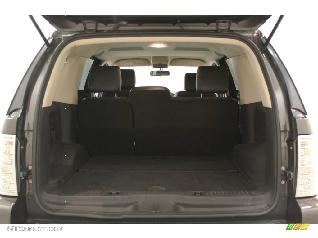 2006 Mercury Mountaineer Convenience AWD Trunk Photos