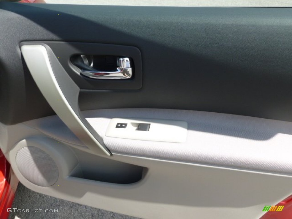 2012 Rogue S Special Edition AWD - Cayenne Red / Gray photo #11