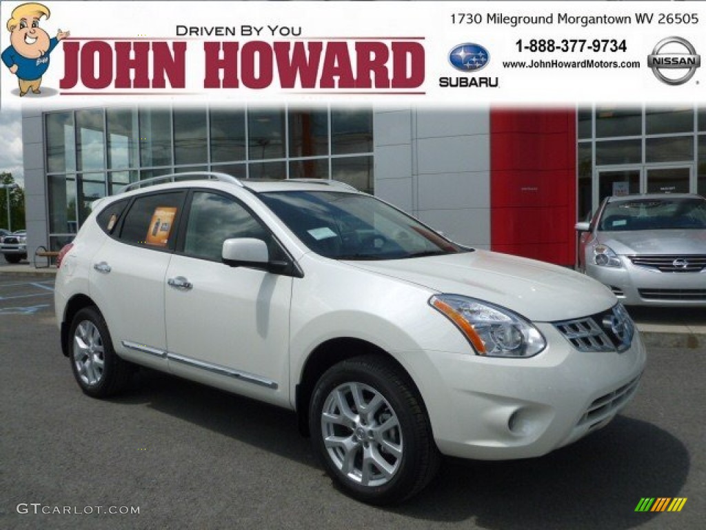 Pearl White Nissan Rogue