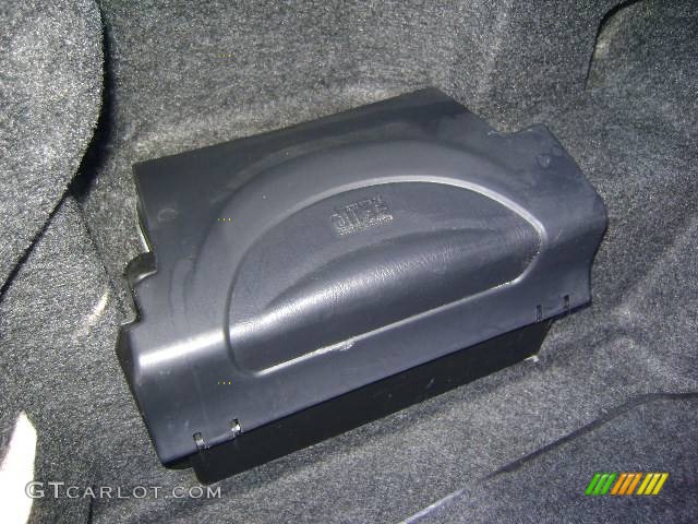 2004 Sable LS Premium Sedan - Silver Frost Metallic / Medium Graphite photo #24